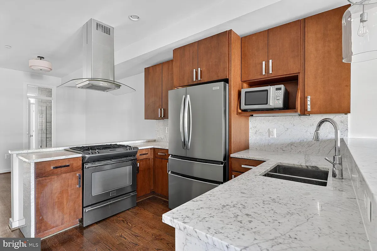 Building Photo - 3430 Brown St NW #4