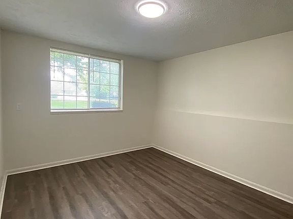 2nd image of 1543 Hubbard Rd #A