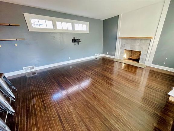 3rd image of 1334 Pine Dr
