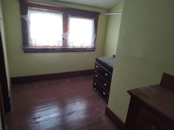 330 Dawson St, Wolf Point, MT 59201