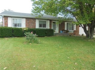 1921 Lockerbie Dr, Columbus, IN 47203