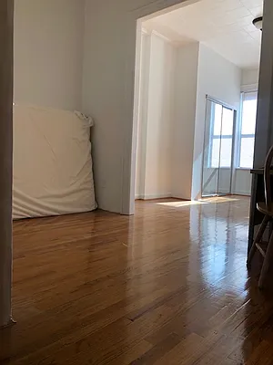 Rented by Oxford Property Group | media 12