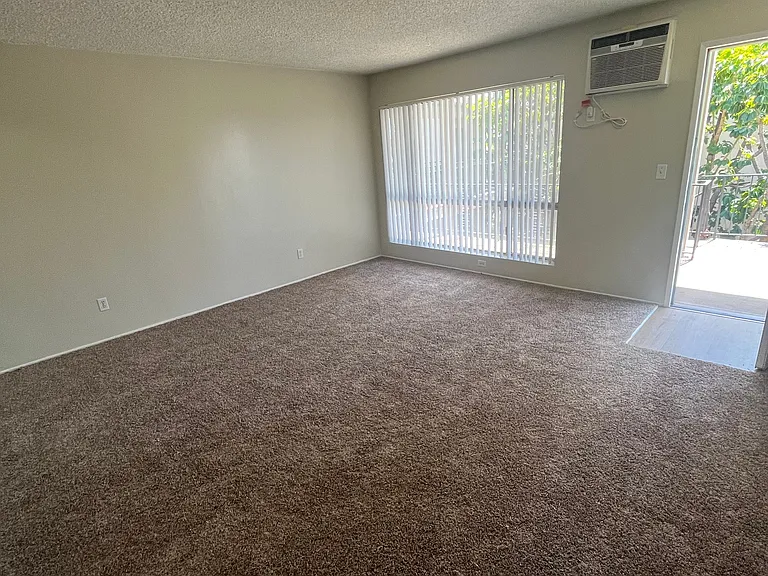VILLA SANTA FE APARTMENTS — Photo 19