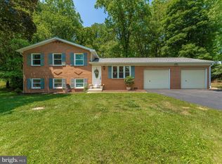 2710 Laura Dr, Frederick, MD 21704