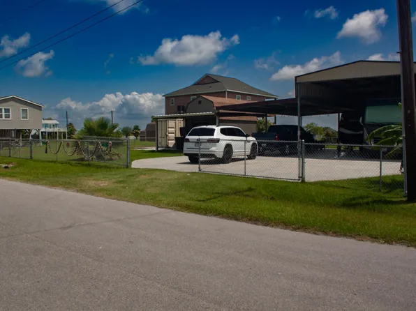 1134 & 1136 Canal E, Pt Bolivar, TX 77650