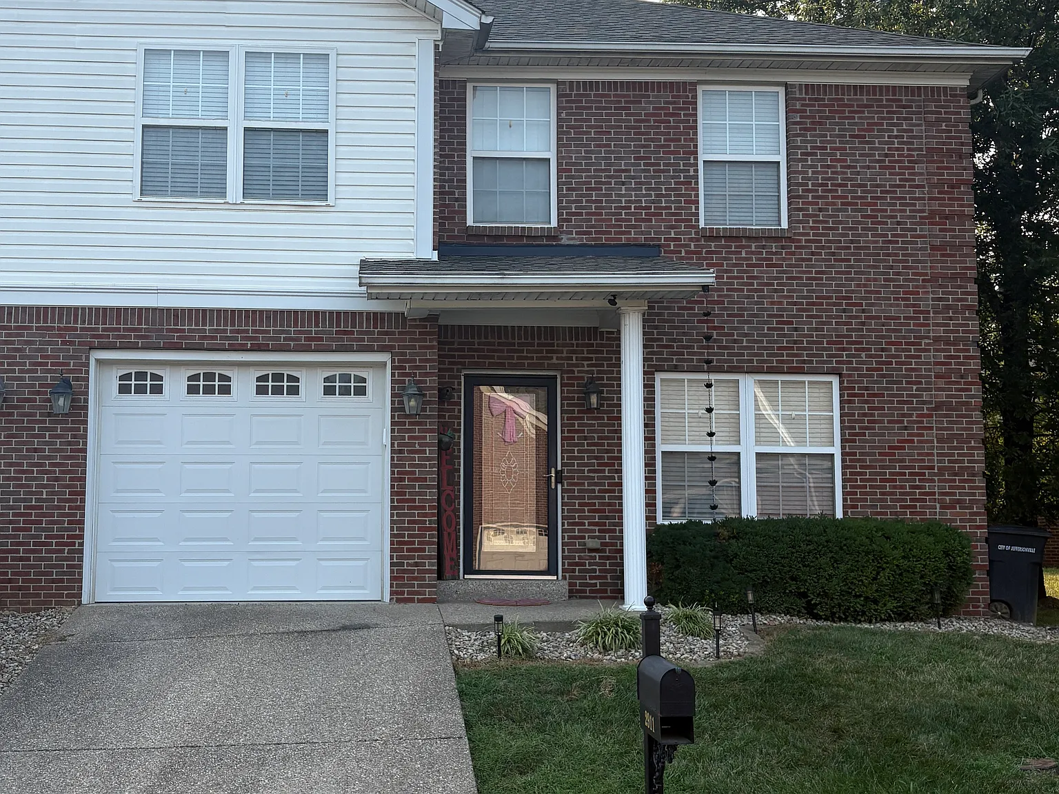 3 bed, 2.5 bath, 1932 sqft, $2,000 — Photo 1