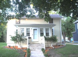 39 N Blackstone Ave, Amboy, IL 61310