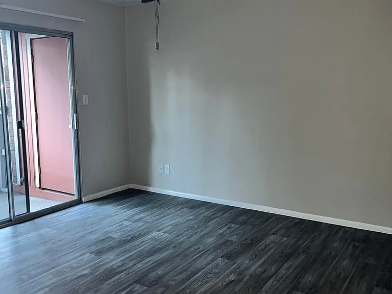 Ponderosa Ranch Apartments — Photo 36