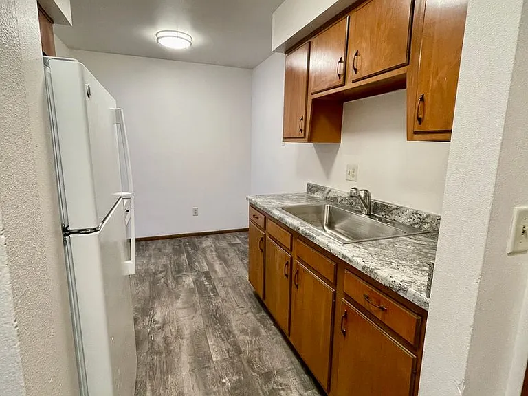1524 E Providence Ave — Photo 8