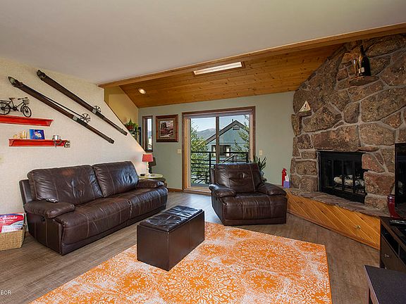 2nd image of 697 Wapiti Dr #C3