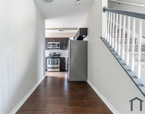 1422 W Girard Ave #E — Photo 7