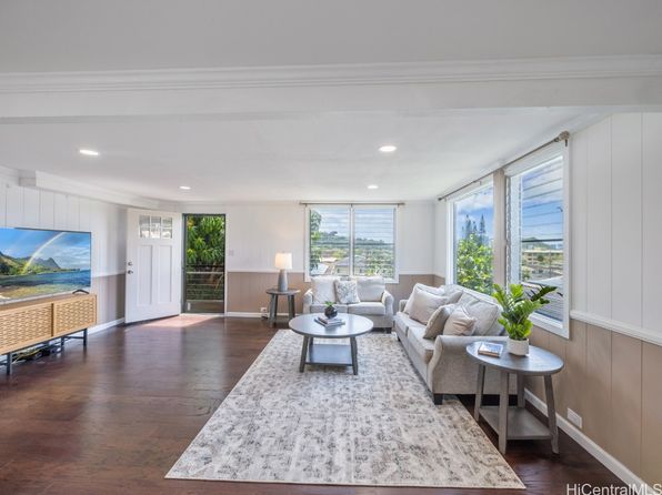 805 Alewa Dr, Honolulu, HI 96817