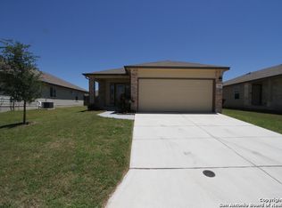 730 Great Oaks Dr, New Braunfels, TX 78130