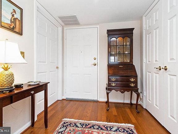 5th image of 215 Belmont Forest Ct Unit 203