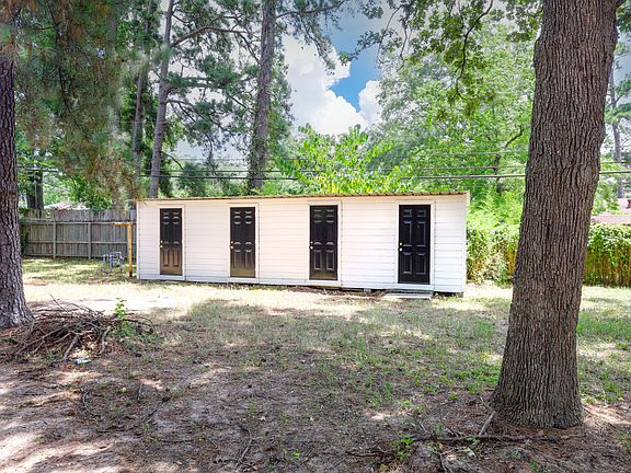 4th image of 1604 N Roberson St #B