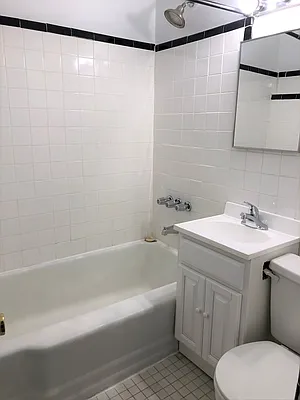 Rented by Karten Real Estate Services LLC | media 11