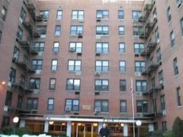 1237 Avenue Z image 1 of 1