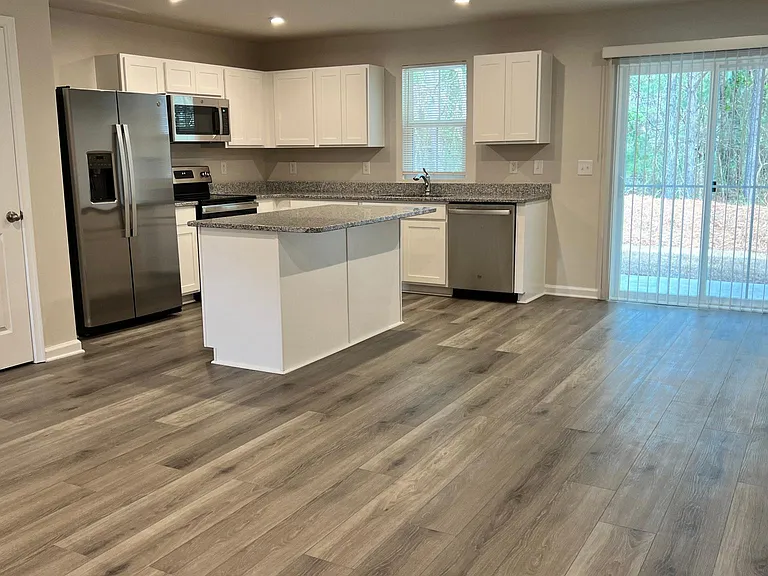 243 Christiana Ln #B — Photo 24
