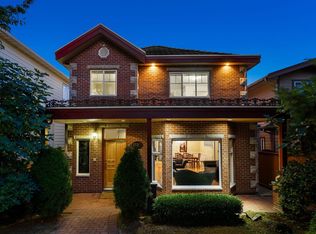 1110 8th Ave, New Westminster, BC V3M 2R6