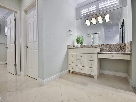 4th image of 824 Hideaway Cir E #3-324