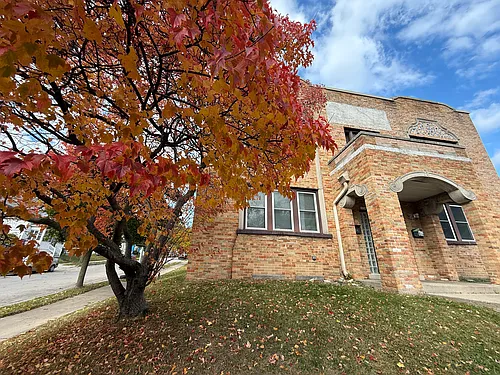 1232 W Keefe Ave #1234 Photo 1