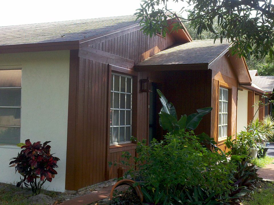 1st image of 515 SE 27th Ter