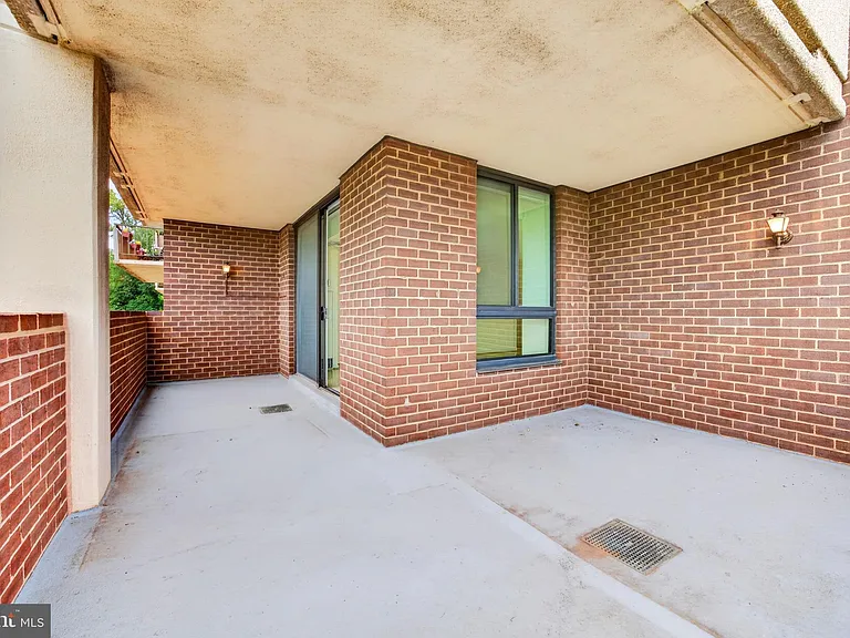 1800 Old Meadow Rd #101 — Photo 51