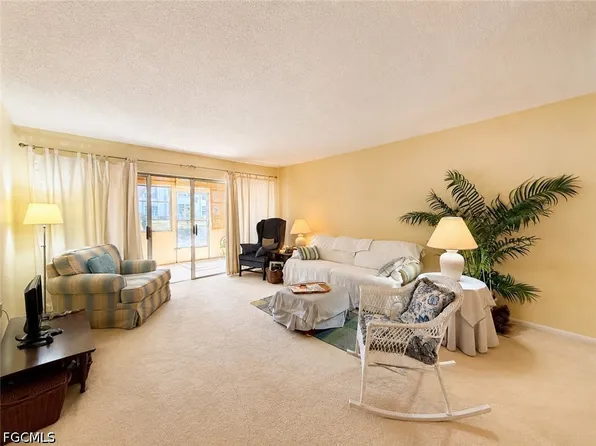 2437 Harbor Blvd APT 102, Port Charlotte, FL 33952
