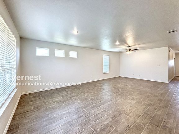 5th image of 857 Freedom Cir