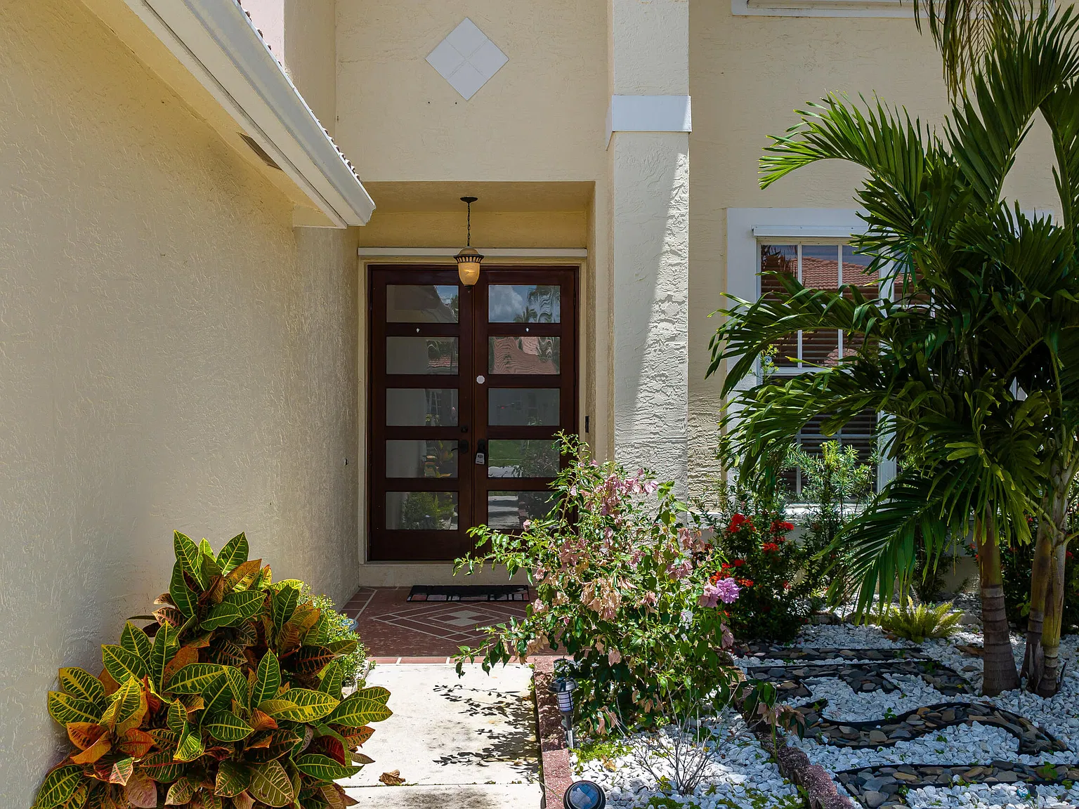 4 bed, 2.5 bath, 2644 sqft, $4,500 — Photo 4