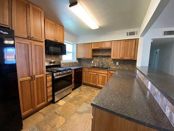5th image of 1314 Terrace Dr