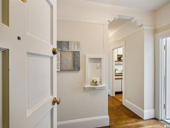 5th image of 1805 Pine St APT 32