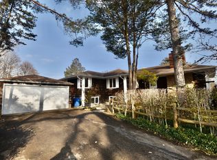 940 Windsor Rd, Highland Park, IL 60035