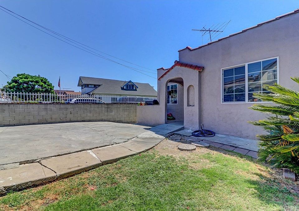 1st image of 3114 Fairmount St