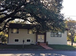 465 N Horton St, La Grange, TX 78945