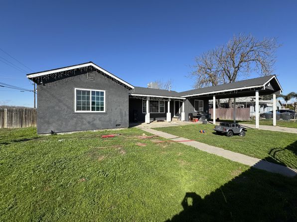 684 W Matheny Avenue, Tulare, CA 93274