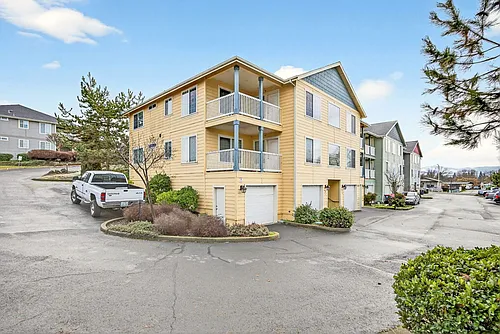 2533 Corona Ave #C Photo 1 2533 Corona Ave #C Photo 1