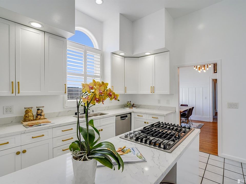 1st image of 1922 Laguna St
