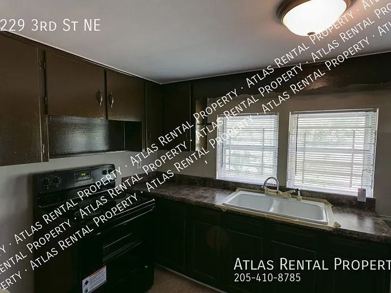 2229 3rd St NE — Photo 11