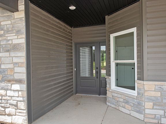 2nd image of 416 Burnley Dr