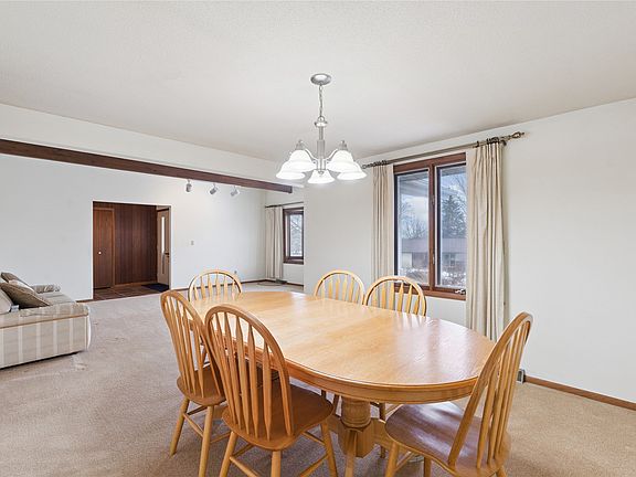 3rd image of 2135 Country Club Dr