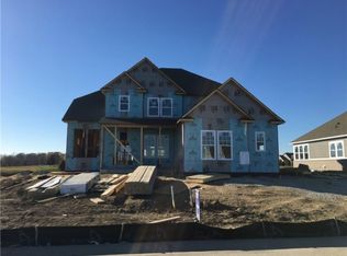 18148 Lake Winds Dr, Westfield, IN 46074