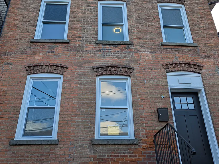 6 S Cedar St — Photo 2