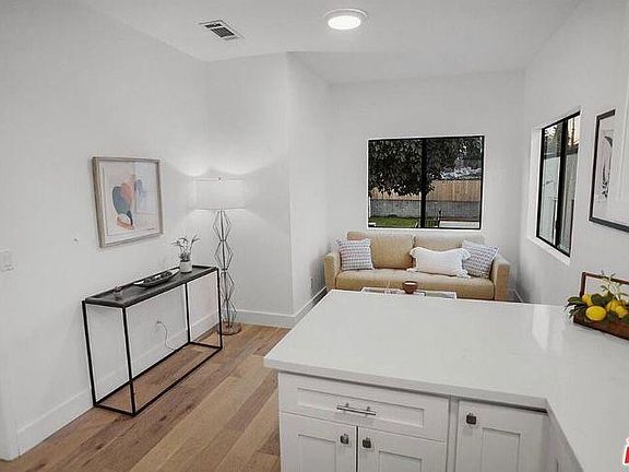 2nd image of 821 N Avenue 50