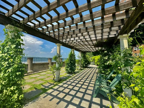 120 Cabrini Boulevard image 18 of 19