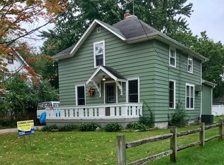 508 E Pine St, New London, WI 54961