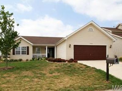 2000 Abby Ct, Lake Saint Louis, MO, 63367
