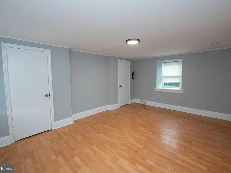 225 Old Soldiers Rd #B — Photo 26