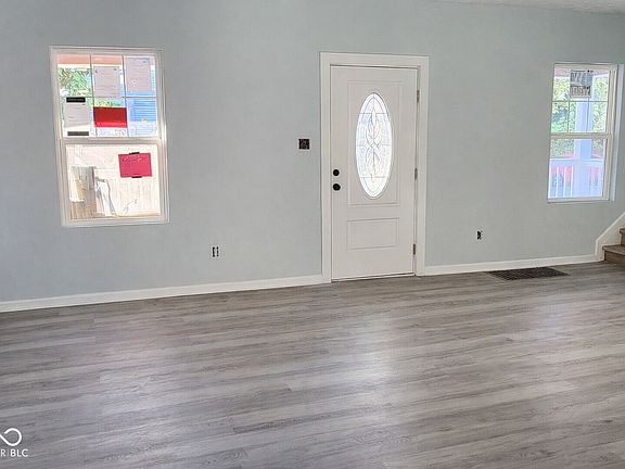 3rd image of 2202 Fletcher St