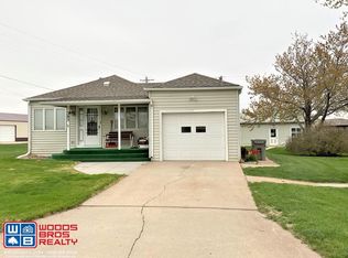303 S Nubia St, Cairo, NE 68824